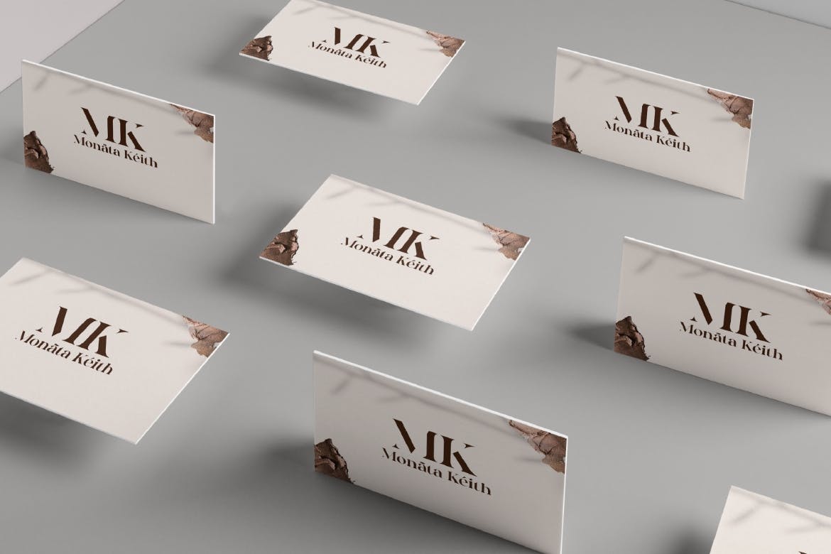 Quakiez Luxury Modern Serif